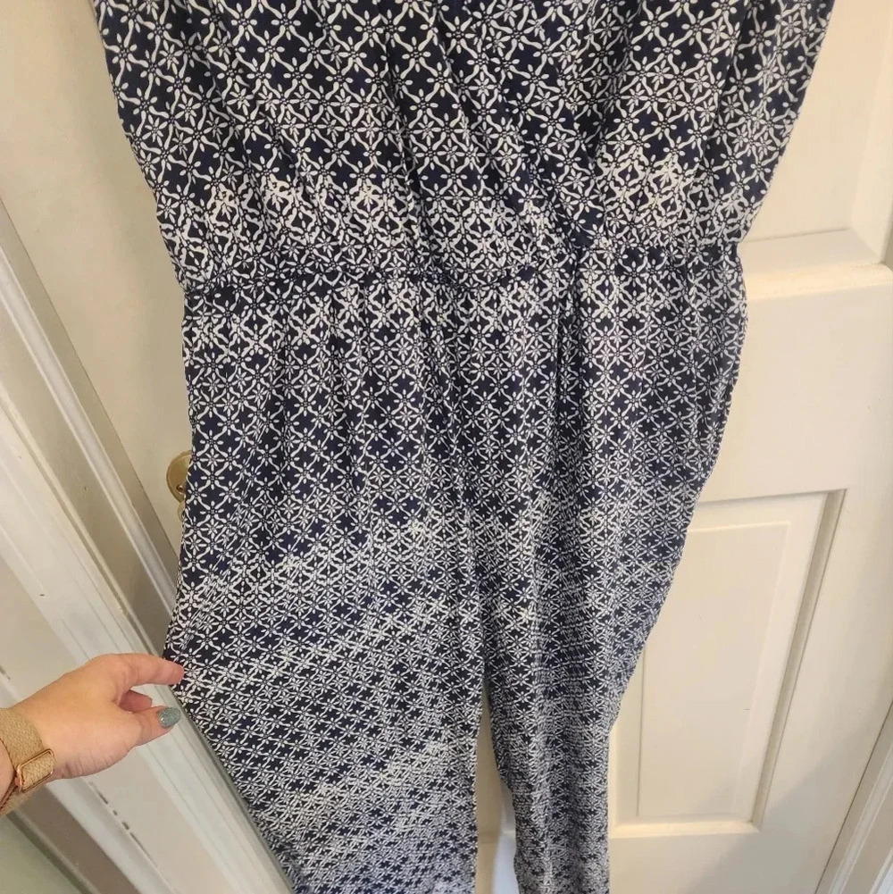 Diane Von Furstenberg Blue and White Patterned Jumpsuit size 8 - Picture 2 of 6
